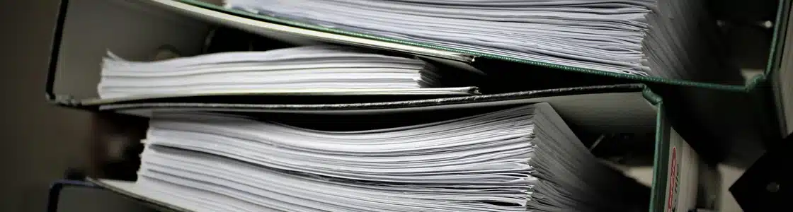 Aktenordner als Symbol für PDF verkleinern