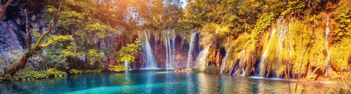 malerischer Wasserfall